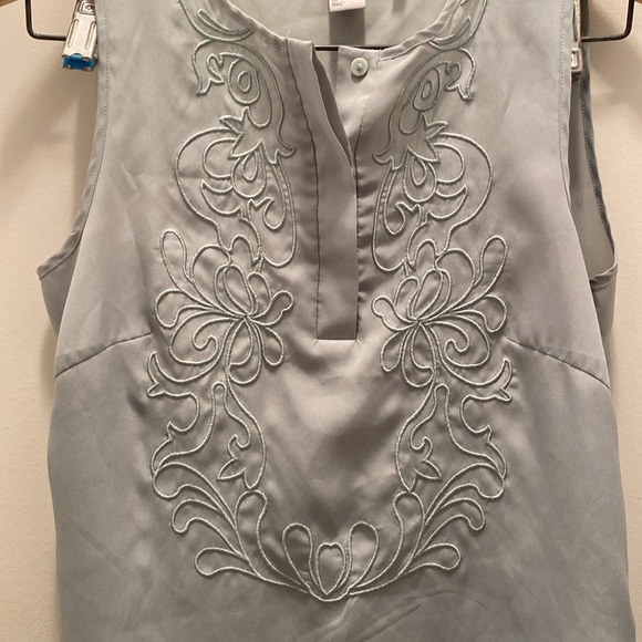 H&M Sleeveless Blouse, Size 2 - Picture 3 of 6